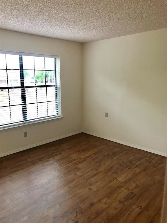 1304 Halsell St Unit 206, Bridgeport, TX 76426 Room for Rent in