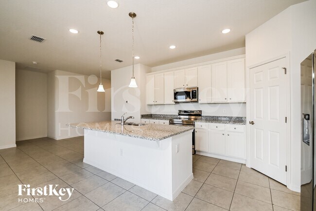 Foto del edificio - 217 Windsor Reserve Dr