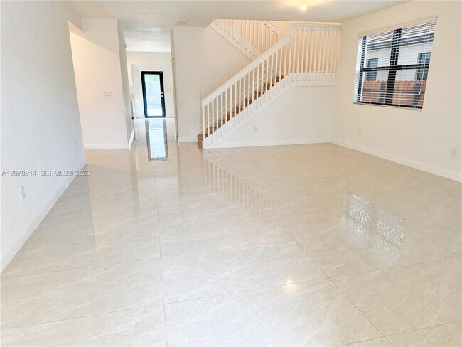 Foto del edificio - 12949 SW 229th St