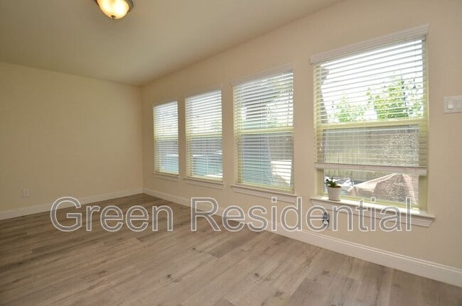 Building Photo - 10709 Madden Oaks Pl