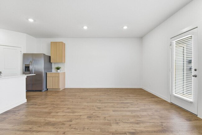 Foto del edificio - 3534 Blue Mockingbird St