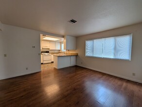 Building Photo - 2999 Oro Dam Blvd E