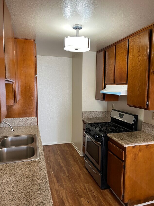 11 Apartments for Rent in Harbor City, CA Westside Rentals