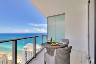 Building Photo - 4111 S Ocean Dr