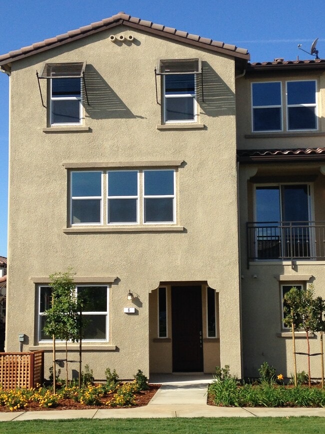 Building Photo - 1250 Gusty Loop