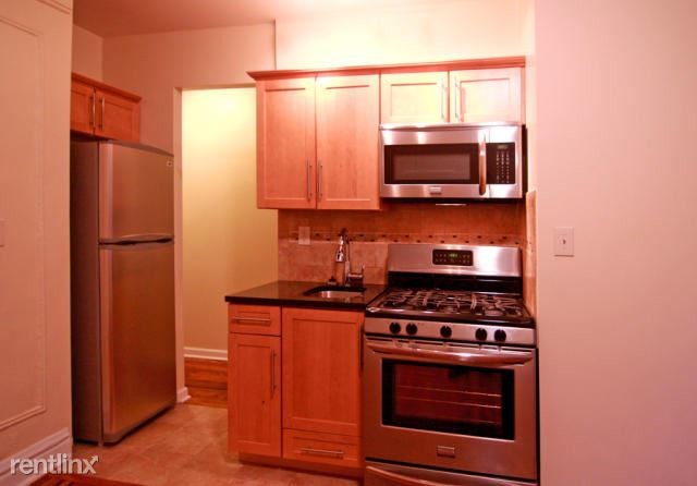 Building Photo - 371 Edgecombe Ave