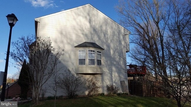 Building Photo - 20825 Shamrock Glen Cir