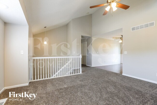 Foto del edificio - 16306 Harris Ave