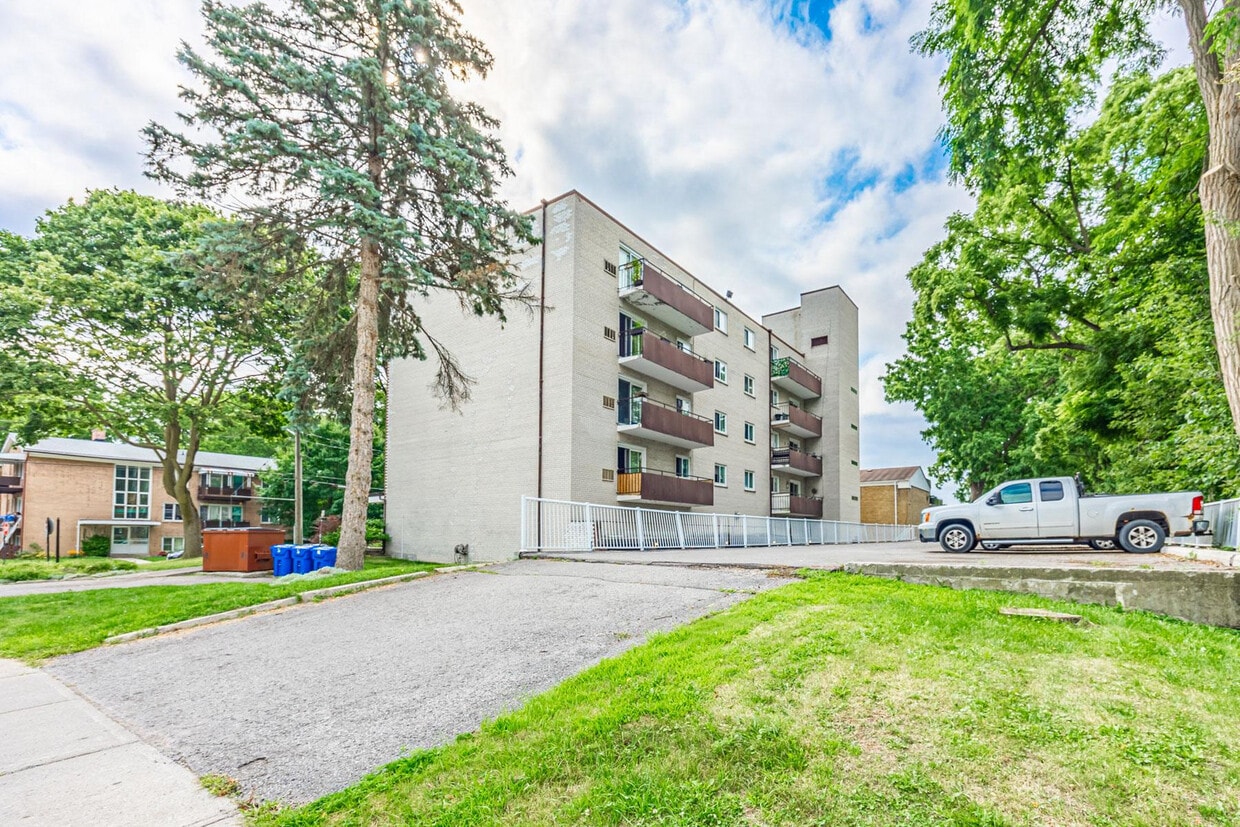 Building Photo - Kent Manors Apartment