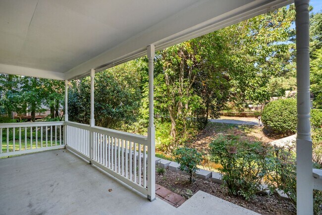 Foto del edificio - Western Branch 4 bed Ready Now!!