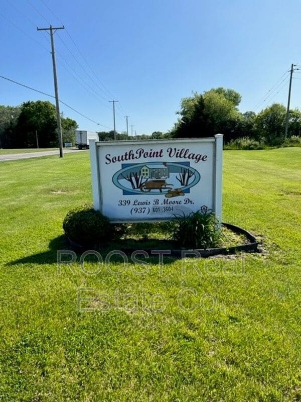 Building Photo - 339 Lewis B Moore Dr