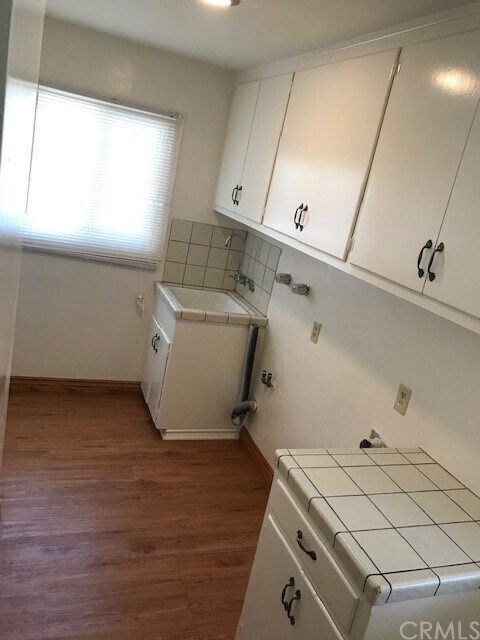 Building Photo - 521 N Taormina Dr
