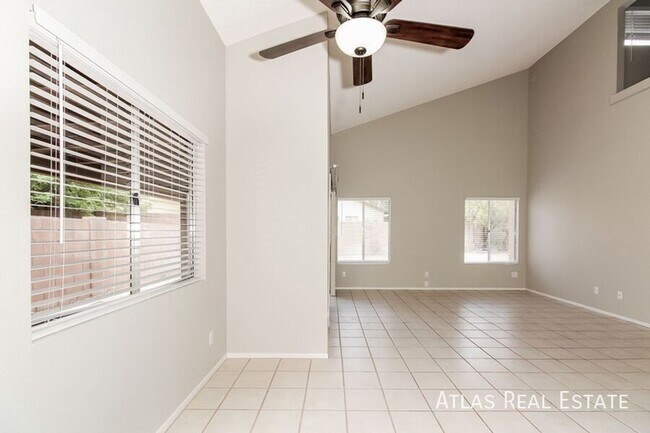 Foto del edificio - 2 WEEKS FREE PLUS $500 OFF RENT IF MOVED I...