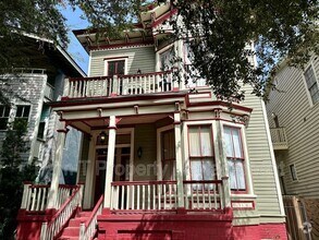 Building Photo - 124 E Henry St