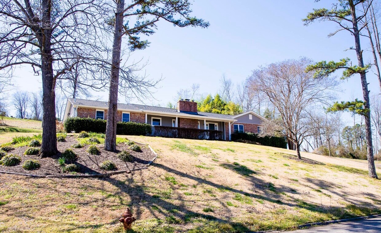 Foto principal - 3903 Brock Rd