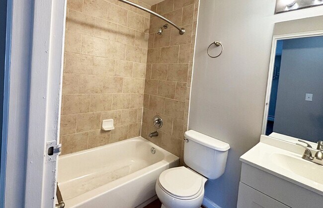 Foto del edificio - 550 Lowell Ave