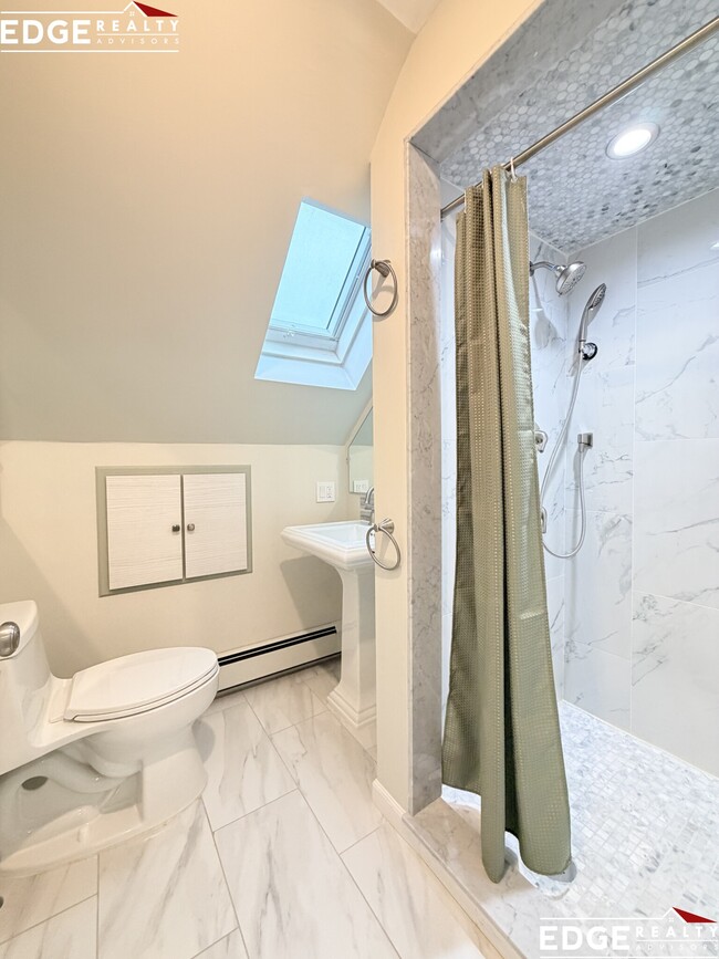 Building Photo - 46 Shannon St