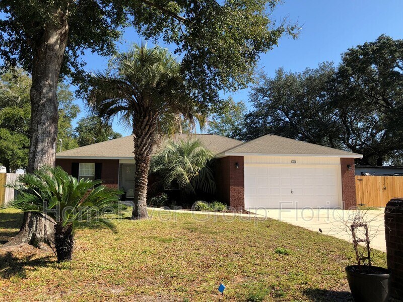 Foto principal - 803 Kenneth Dr