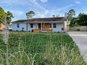 Building Photo - 169 Beawood Rd