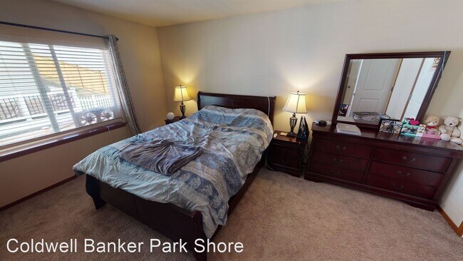 Foto del edificio - 4 br, 2.5 bath House - 4914 Onalaska Loop SE