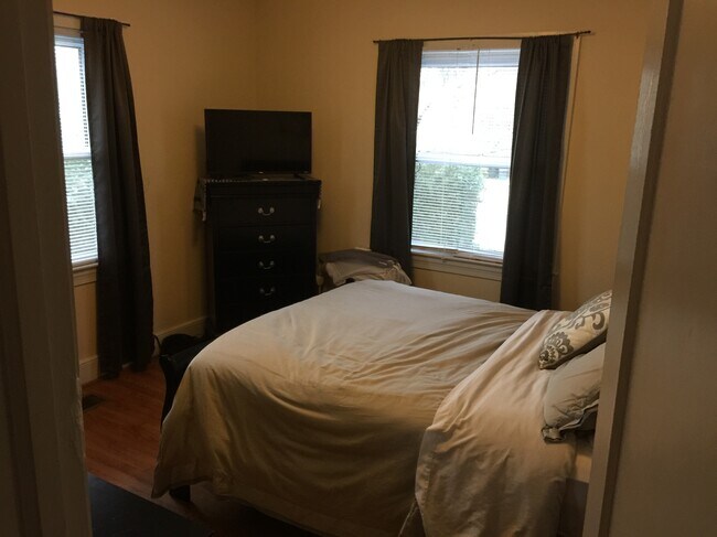 Foto del edificio - 3101 Peebles Dr