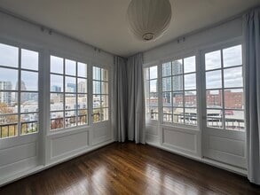 Building Photo - 30 5th St NE