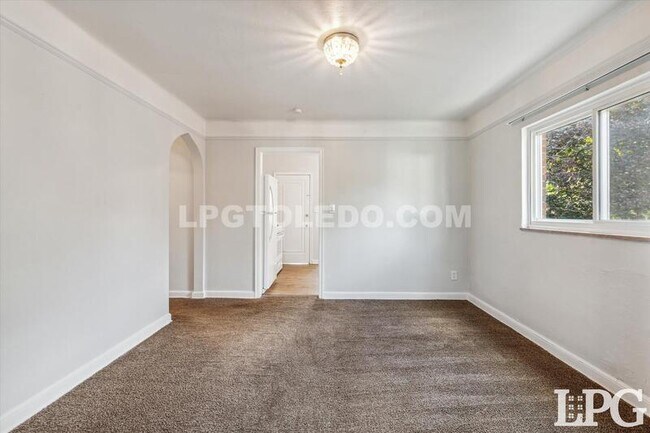 Building Photo - 1411 Potomac Dr