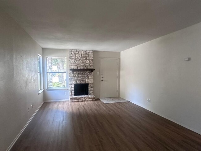 Foto del edificio - 410 Linden St