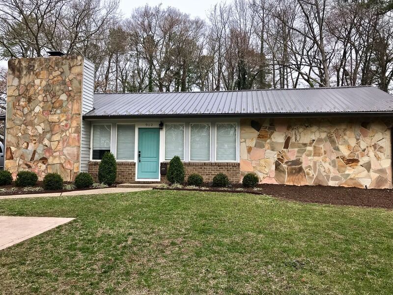 Primary Photo - 912 Westham Pkwy