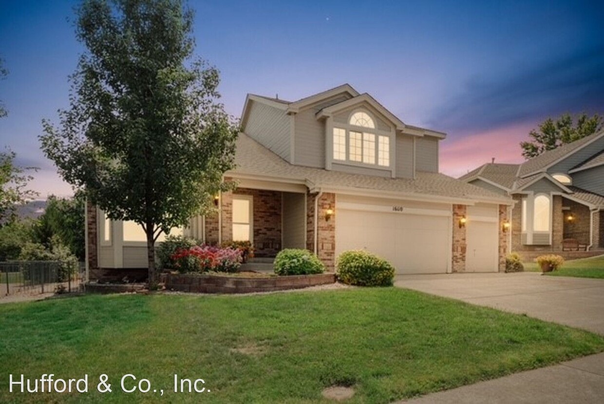 Foto principal - 5 br, 4 bath House - 16110 W. 69th Pl