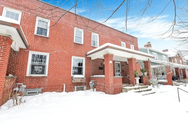 Building Photo - 47 W Weber Rd