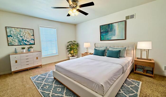 Primary Photo - 3 bedroom Duplex with unique floor plan fo...