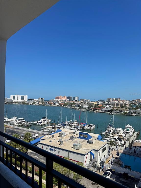 Foto del edificio - 851 Bayway Blvd