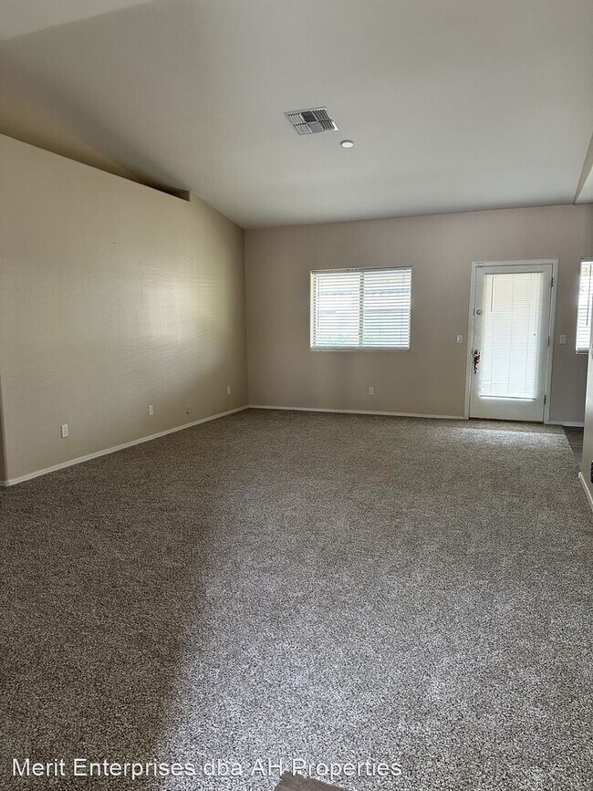 Foto del edificio - 3 br, 2 bath House - 1648 S PENSTEMON