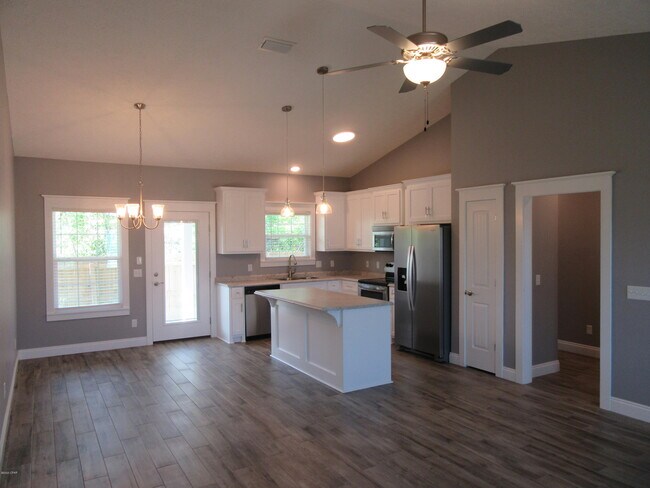 Building Photo - 5304 Alexander Ln