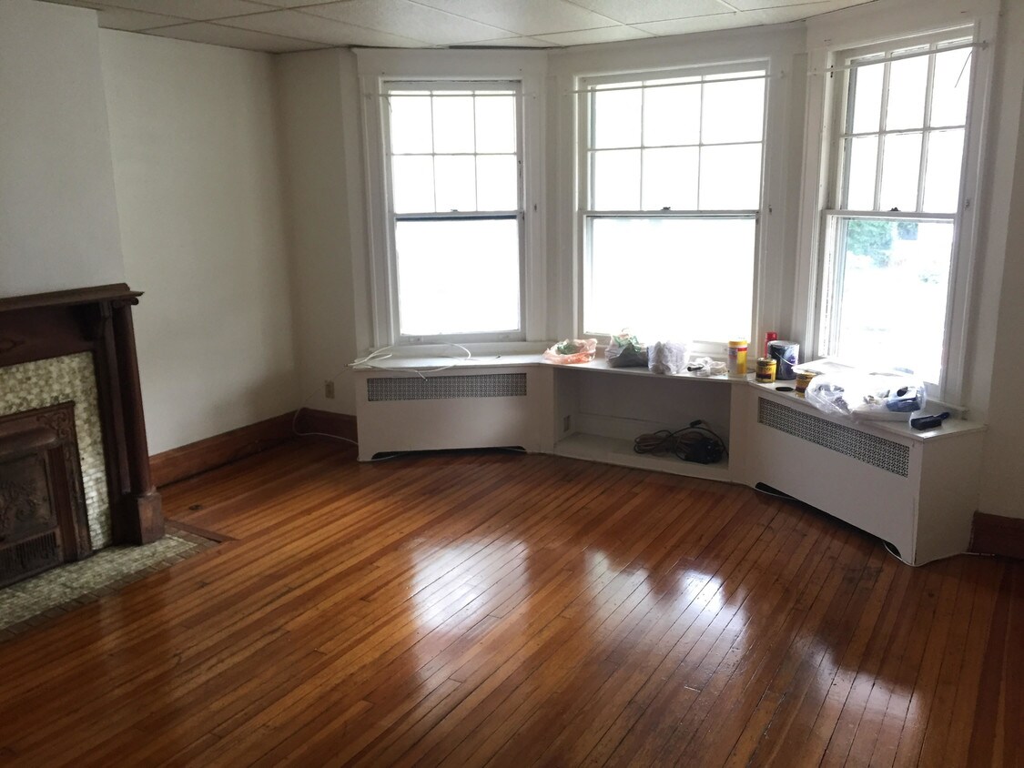 Primary Photo - 551 Myrtle Ave