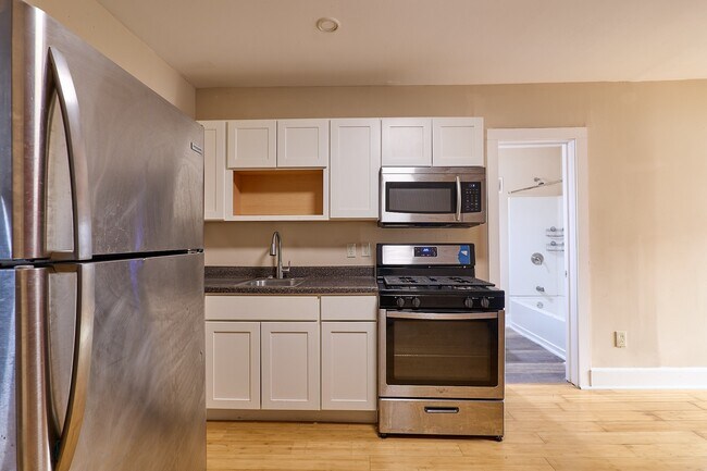 Building Photo - 198 Court St