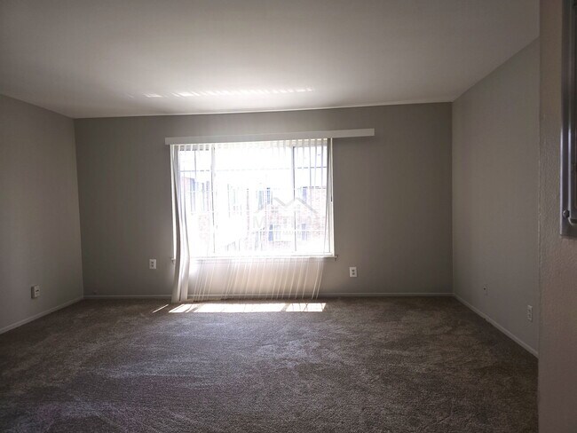 Foto del edificio - 25348 Shiawassee Cir