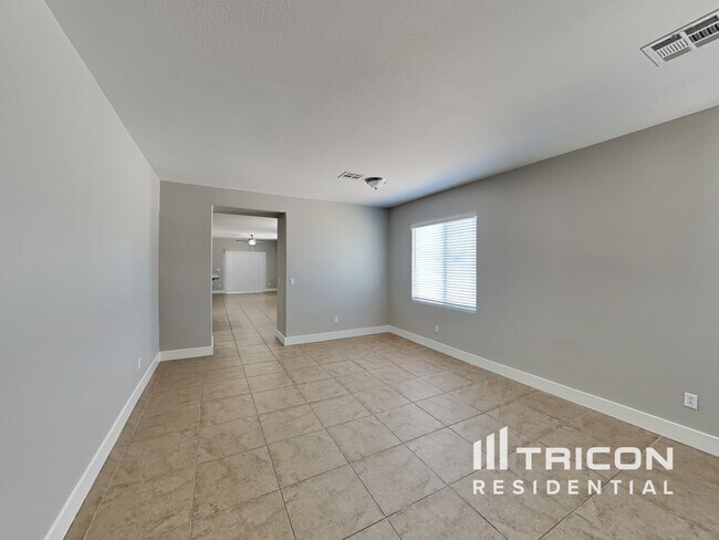Foto del edificio - 4134 Blue Manor Lane North Las Vegas NV