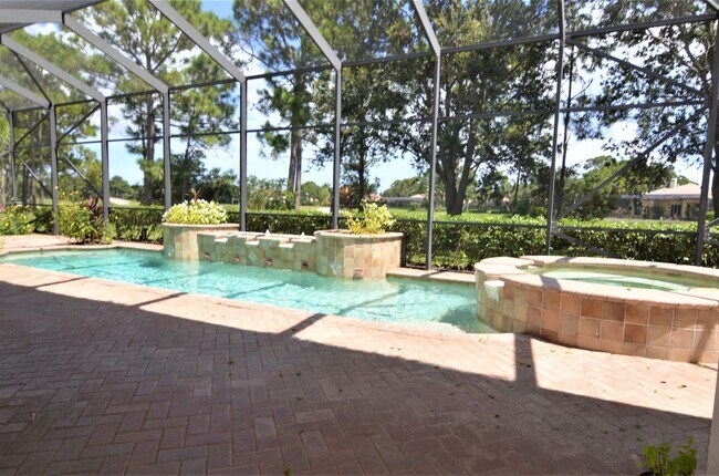 Building Photo - 3/3 POOL home PGA