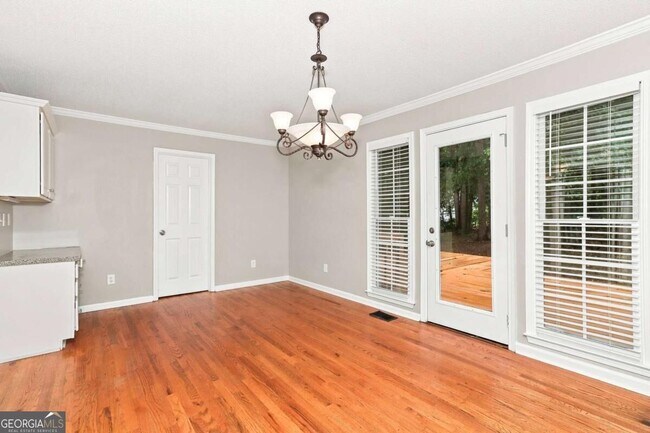 Foto del edificio - 318 Magnolia Dr