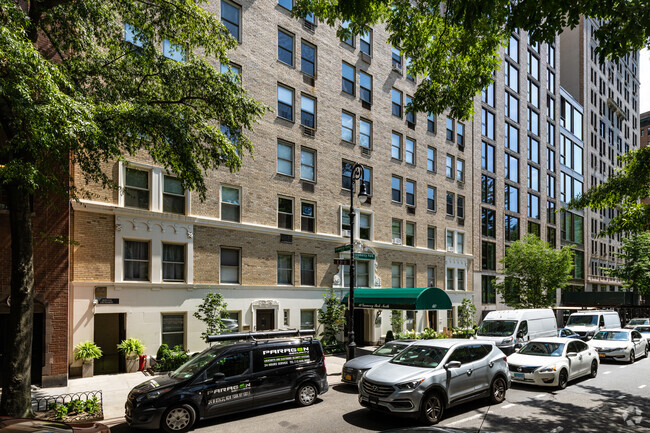 Building Photo - 60 Gramercy Park North