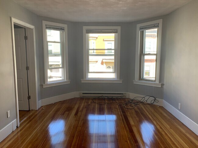 Foto del edificio - 216 Princeton St