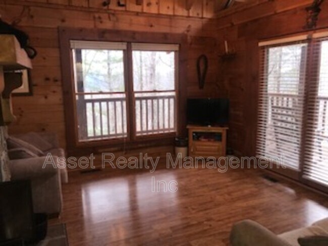 Building Photo - 1003 Old Cades Cove Rd