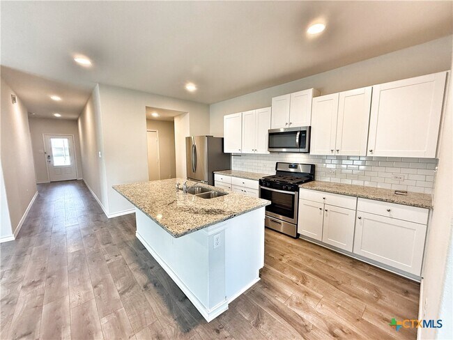 Building Photo - 380 Arbor Hills