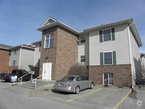 Building Photo - 20 Cherry Ct