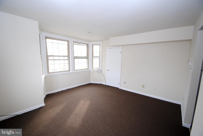 Foto del edificio - 13-17 E Broad St