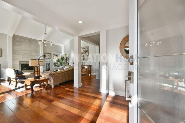 Building Photo - 52 Paseo Mirasol