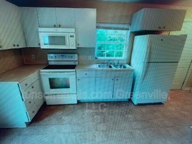 Foto del edificio - 1501 Howard Dr