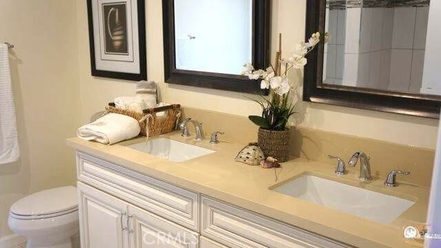 Primary Photo - 155 S Oxford Ave